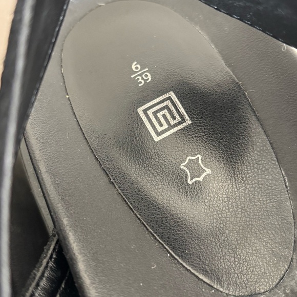 Leather Chunky Cross Strap Sandals black suede - Picture 9 of 15